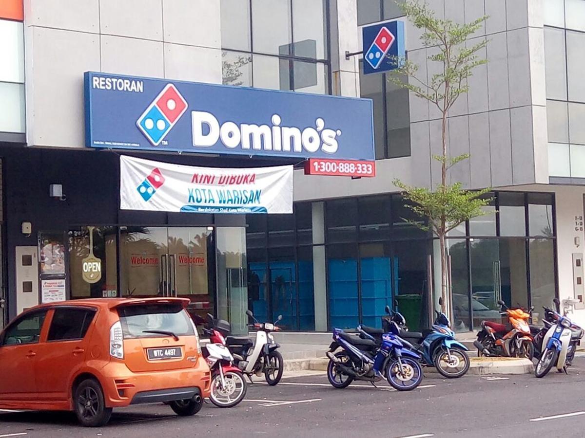Hotel Zamburger Kota Warisan Sepang Zewnętrze zdjęcie